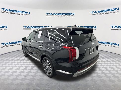 Used 2024 Hyundai Palisade Calligraphy FWD image 3