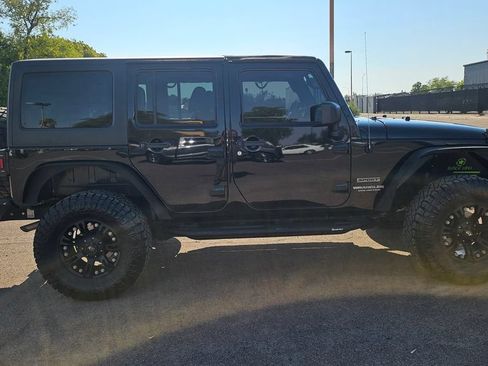 Used 2015 Jeep Wrangler Unlimited Sport w/ Power Convenience Group AWD/4WD image 12