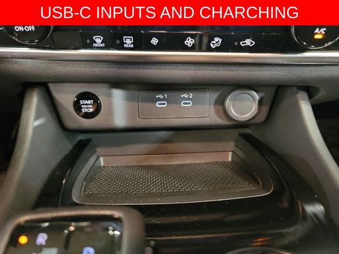 Certified 2024 Nissan Rogue SV image 17