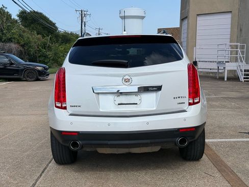 Used 2015 Cadillac SRX Luxury FWD image 5