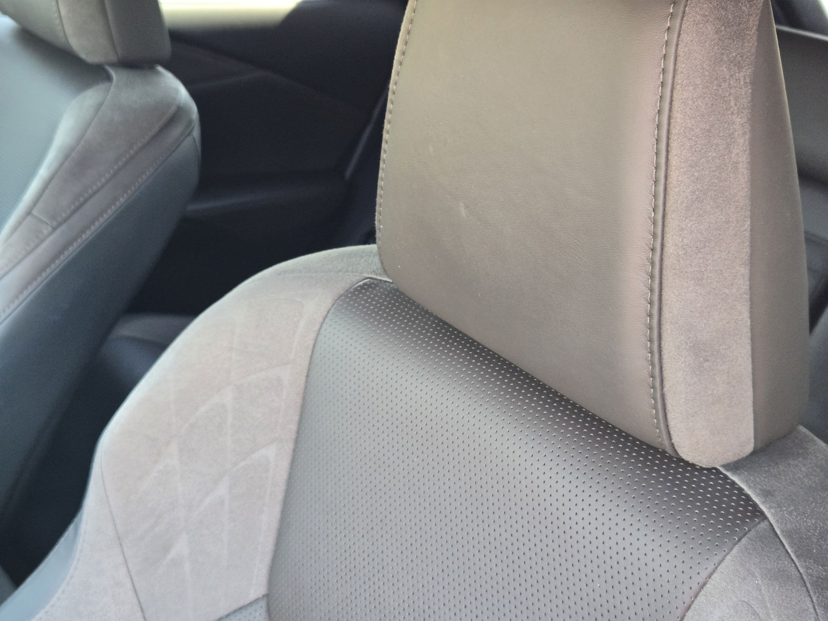 Used 2023 Lexus RX 350 FWD w/ Cold Area Package image 21