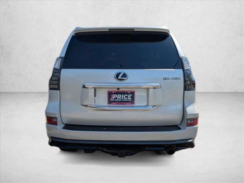 Used 2023 Lexus GX 460 Premium w/ Accessory Package image 7