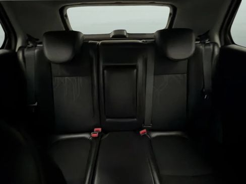 Used 2019 Chevrolet Trax LT w/ LT Convenience Package FWD image 17