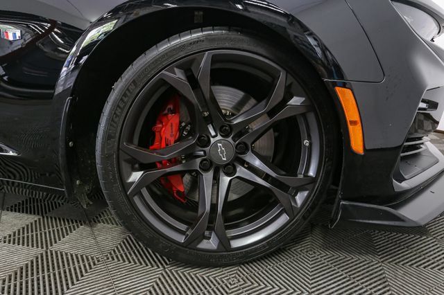 Used 2023 Chevrolet Camaro SS RWD image 15