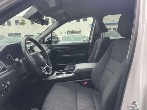 Certified 2024 Honda Ridgeline Sport image 15