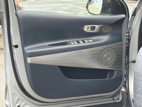 Used 2022 Hyundai Nexo Blue image 17