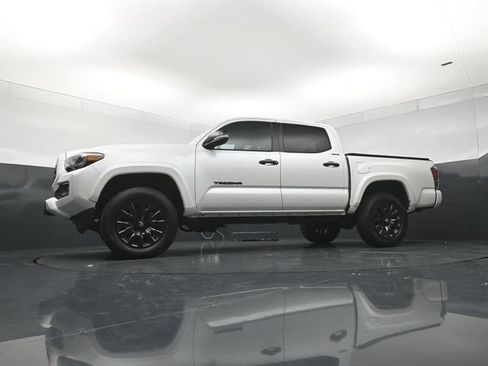 Used 2023 Toyota Tacoma Limited w/ Nightshade Package AWD/4WD image 20