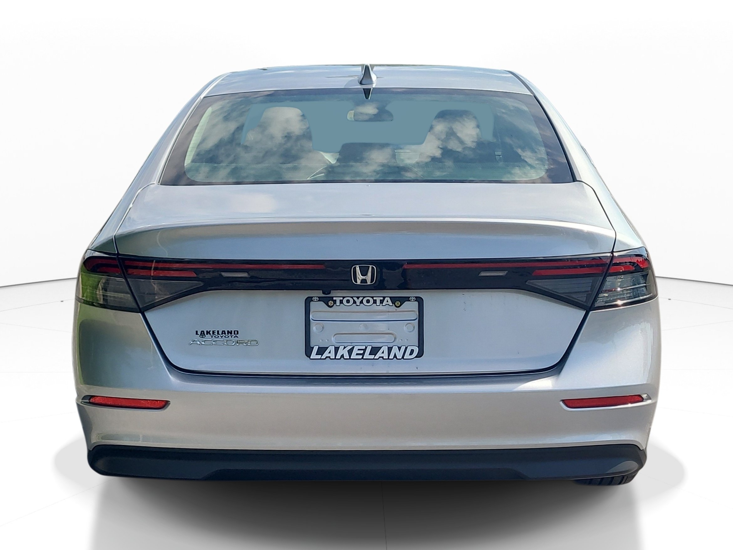 Used 2025 Honda Accord LX image 6
