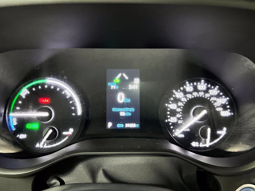 Used 2024 Toyota Sienna XLE Woodland Edition AWD/4WD image 28