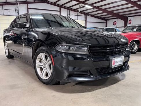Used 2023 Dodge Charger SXT RWD image 1