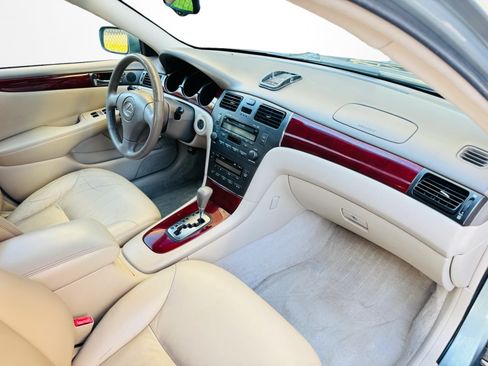 Used 2003 Lexus ES 330 FWD image 5