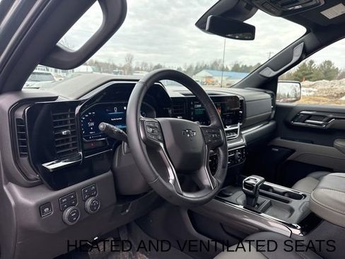 Used 2025 Chevrolet Silverado 1500 ZR2 image 15