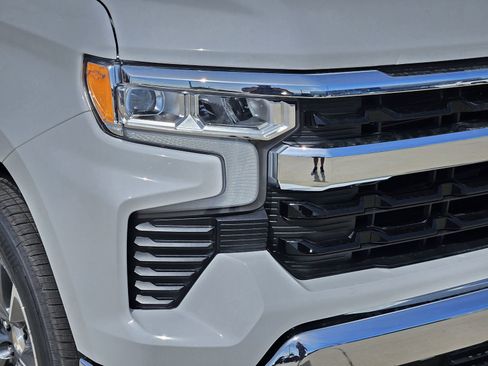 New 2026 Chevrolet Silverado 1500 LT RWD image 10