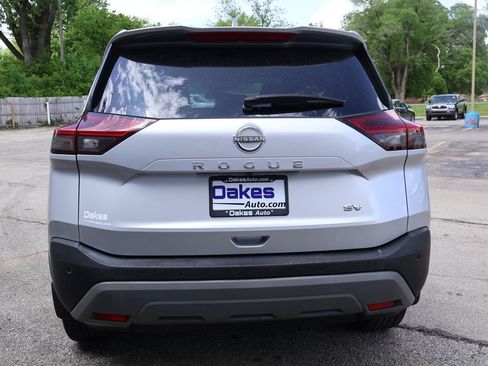 Used 2023 Nissan Rogue SV FWD image 7