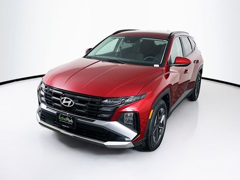 Used 2025 Hyundai Tucson SEL FWD image 3