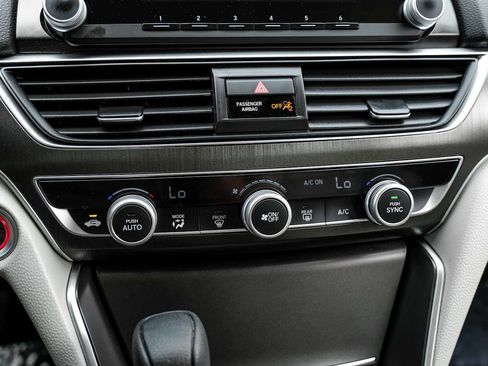 Used 2018 Honda Accord LX image 26