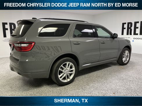 Used 2025 Dodge Durango GT image 4