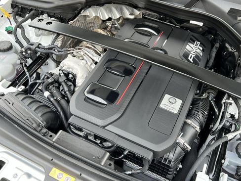 New 2025 Mercedes-Benz GLC 63 AMG S image 27