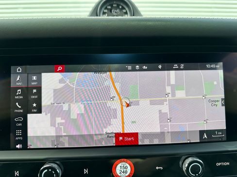 Used 2025 Porsche Macan Turbo image 31