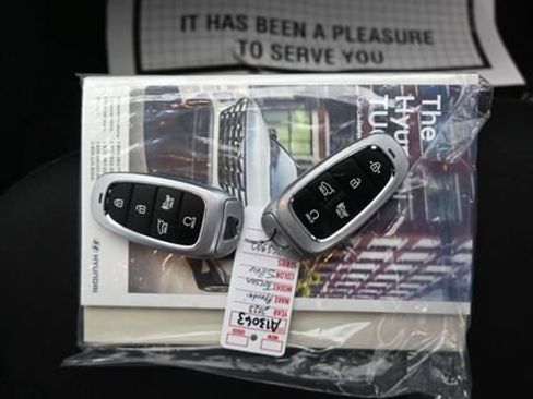Used 2023 Hyundai Tucson SEL w/ Winter Package AWD/4WD image 11