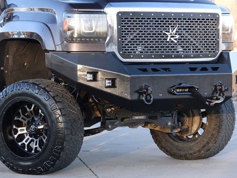 Used 2015 GMC Sierra 2500 Denali w/ Duramax Plus Package image 2