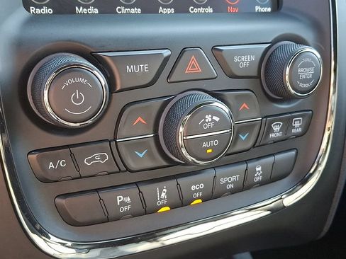 Used 2019 Dodge Durango R/T w/ Technology Group AWD/4WD image 20