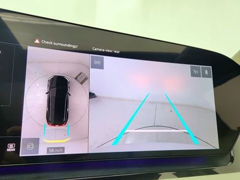 Used 2025 Audi Q6 e-tron Premium Plus image 44