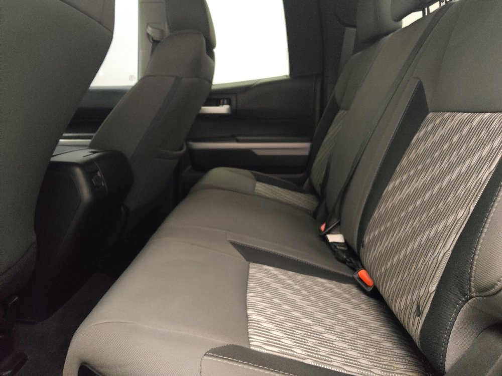 Used 2018 Toyota Tundra SR5 w/ SR5 Upgrade Package RWD image 18