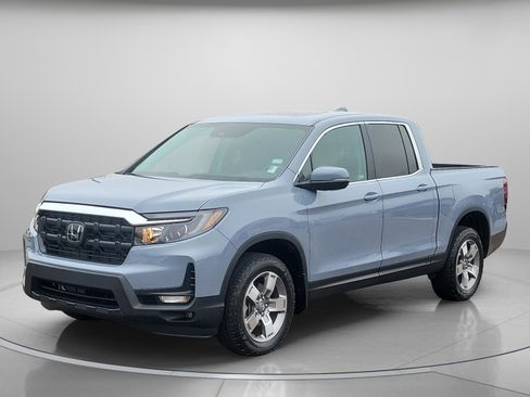 Certified 2025 Honda Ridgeline RTL image 2