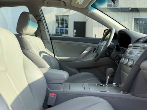 Used 2011 Toyota Camry LE w/ LE Extra-Value Pkg FWD image 16