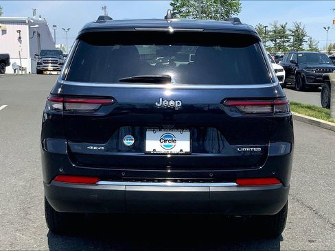 Certified 2023 Jeep Grand Cherokee L Limited AWD/4WD image 4