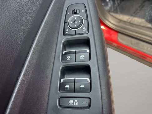 Used 2023 Hyundai Santa Fe SEL FWD image 18