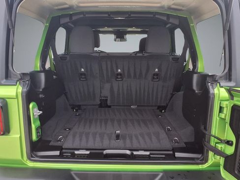 Used 2025 Jeep Wrangler Unlimited Sport AWD/4WD image 14
