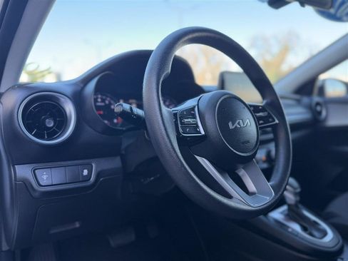 Used 2024 Kia Forte LXS image 19