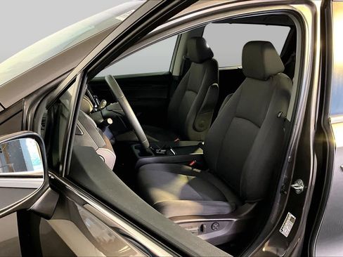 Used 2018 Honda Odyssey EX image 9