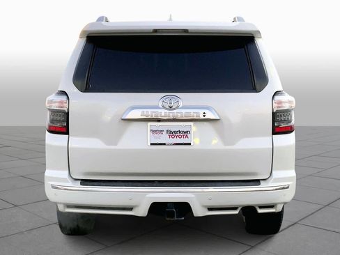 Used 2017 Toyota 4Runner Limited image 5