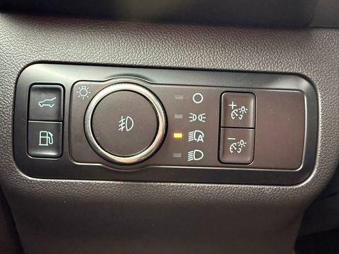 Certified 2024 Ford Escape SE w/ PHEV Premium Package image 21