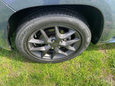 Used 2020 Jeep Grand Cherokee Limited X image 17