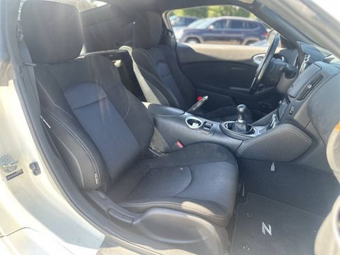 Used 2012 Nissan 370Z Coupe w/ Sport Pkg RWD image 27