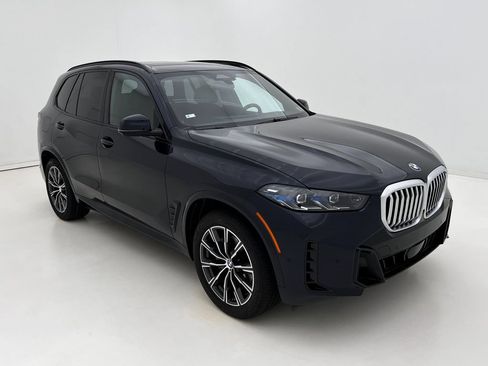 Used 2024 BMW X5 xDrive40i w/ M Sport Package AWD/4WD image 2