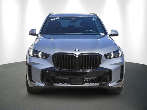 Certified 2025 BMW X5 xDrive40i w/ M Sport Package image 2