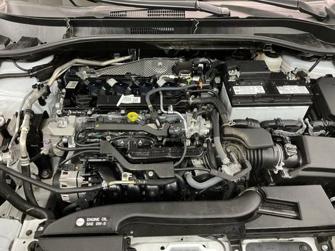 Used 2025 Toyota Corolla Cross L FWD image 31