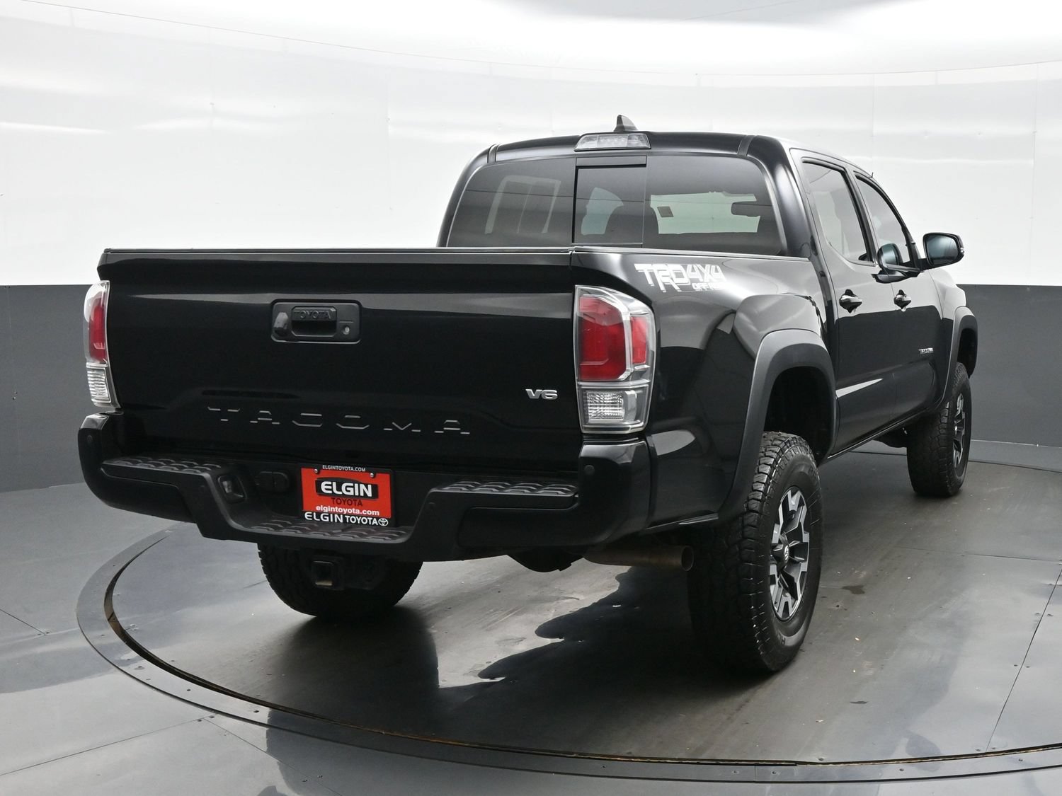 Used 2020 Toyota Tacoma TRD Off-Road w/ Technology Package AWD/4WD image 5