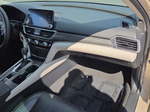 Certified 2020 Honda Accord LX image 16