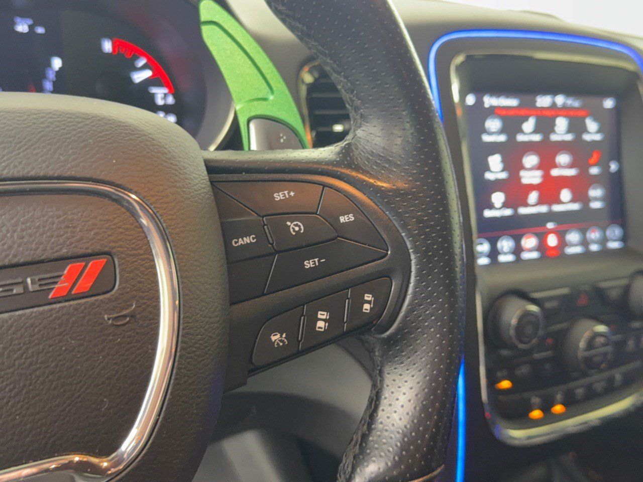 Used 2019 Dodge Durango R/T w/ Technology Group AWD/4WD image 19