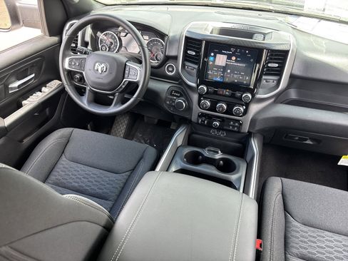 New 2026 RAM 1500 Express AWD/4WD image 11