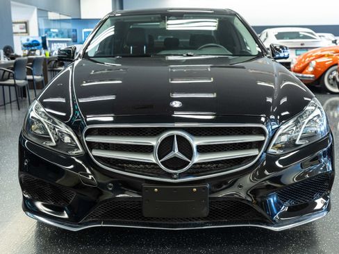 Used 2014 Mercedes-Benz E 350 Sedan image 2