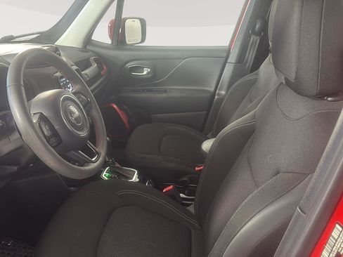 Used 2022 Jeep Renegade Latitude image 7