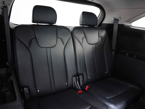 Used 2023 Kia Sorento EX w/ Panoramic Sunroof Package image 11