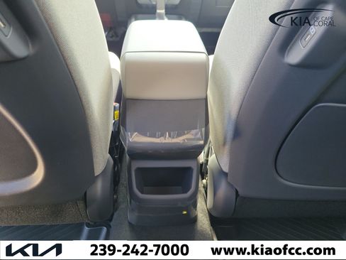 New 2027 Kia Seltos S FWD image 12